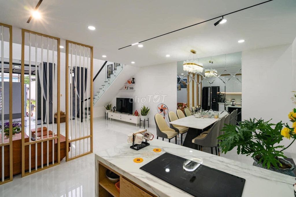 Nhà bán 40M2, 4 tầng, gần Phan Đăng Lưu, Phú Nhuận, Hồ Chí MInh